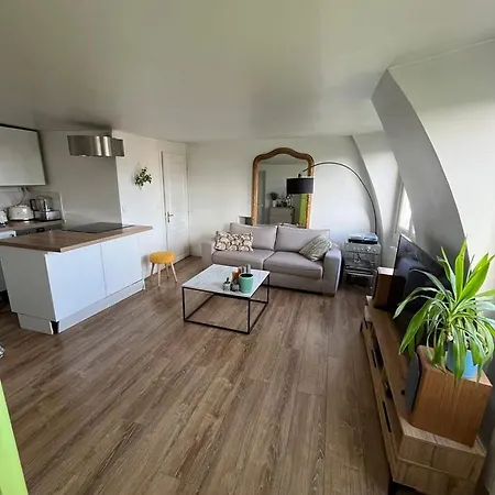 Appartamento Large Two-room In Oberkampf *